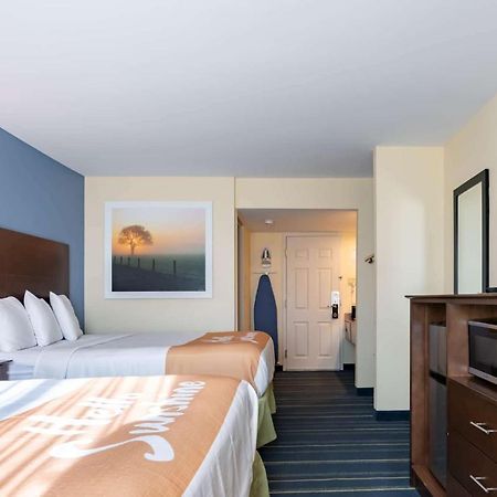 Days Inn By Wyndham Hartford/Closest Downtown Kültér fotó