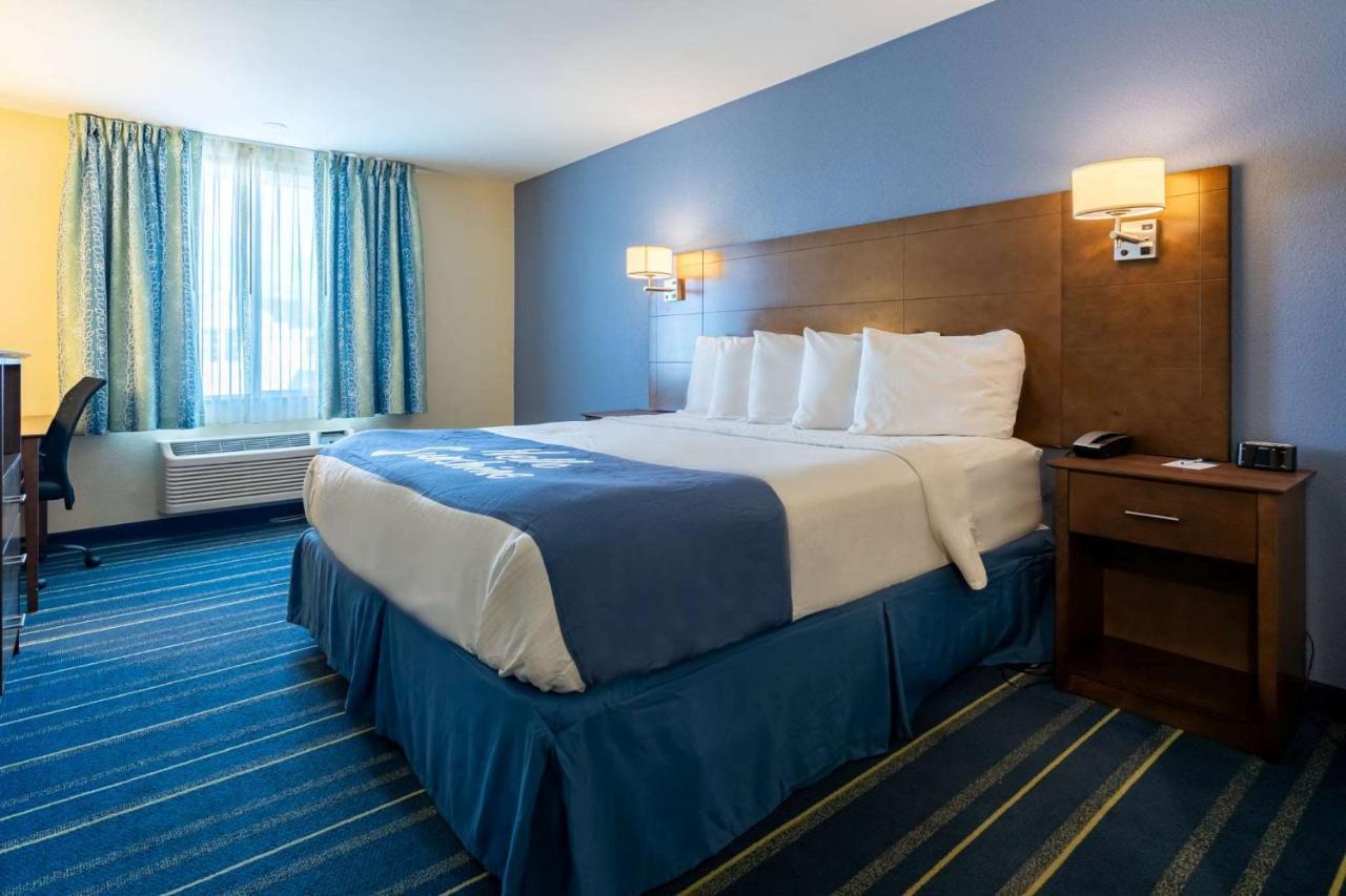 Days Inn By Wyndham Hartford/Closest Downtown Kültér fotó