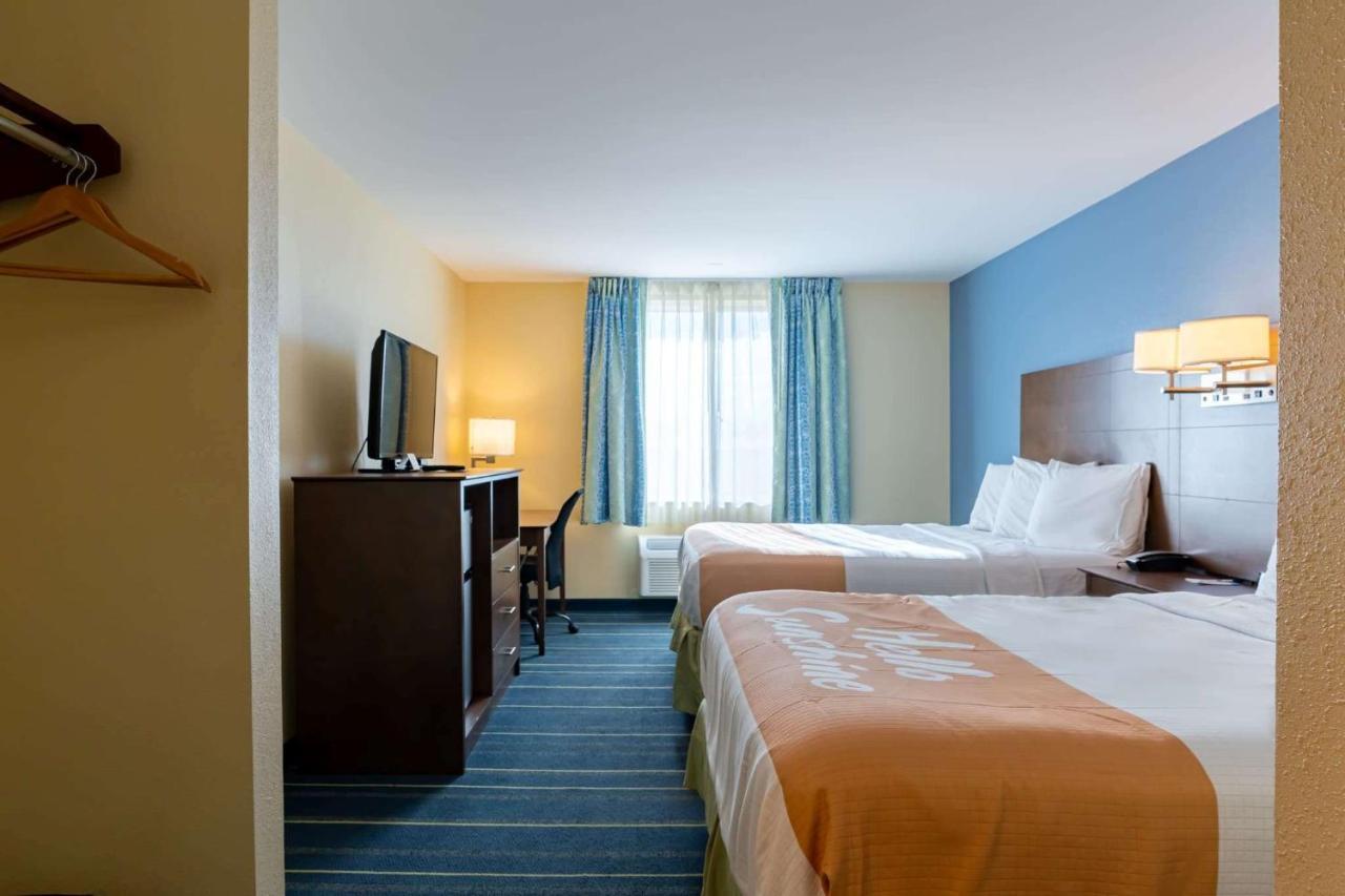 Days Inn By Wyndham Hartford/Closest Downtown Kültér fotó